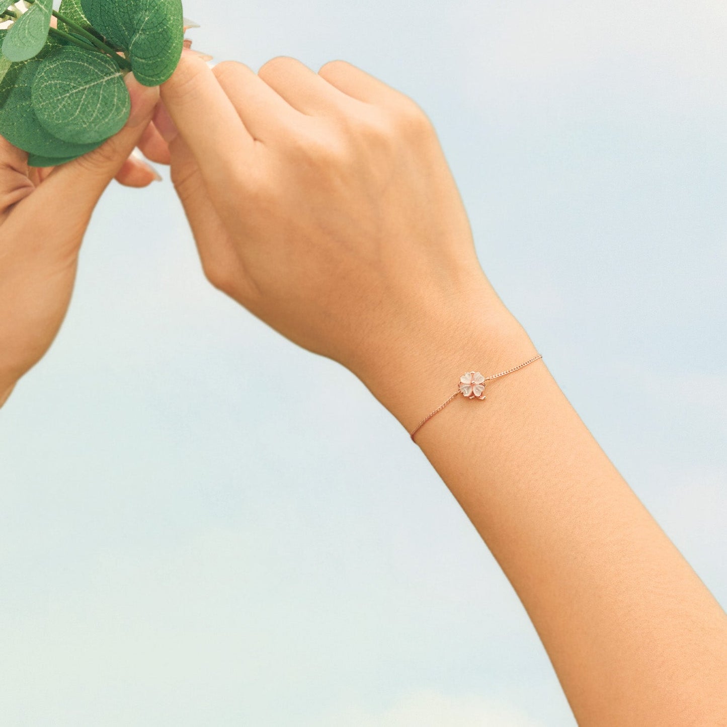 Rose Gold Lucky Swivel Bracelet