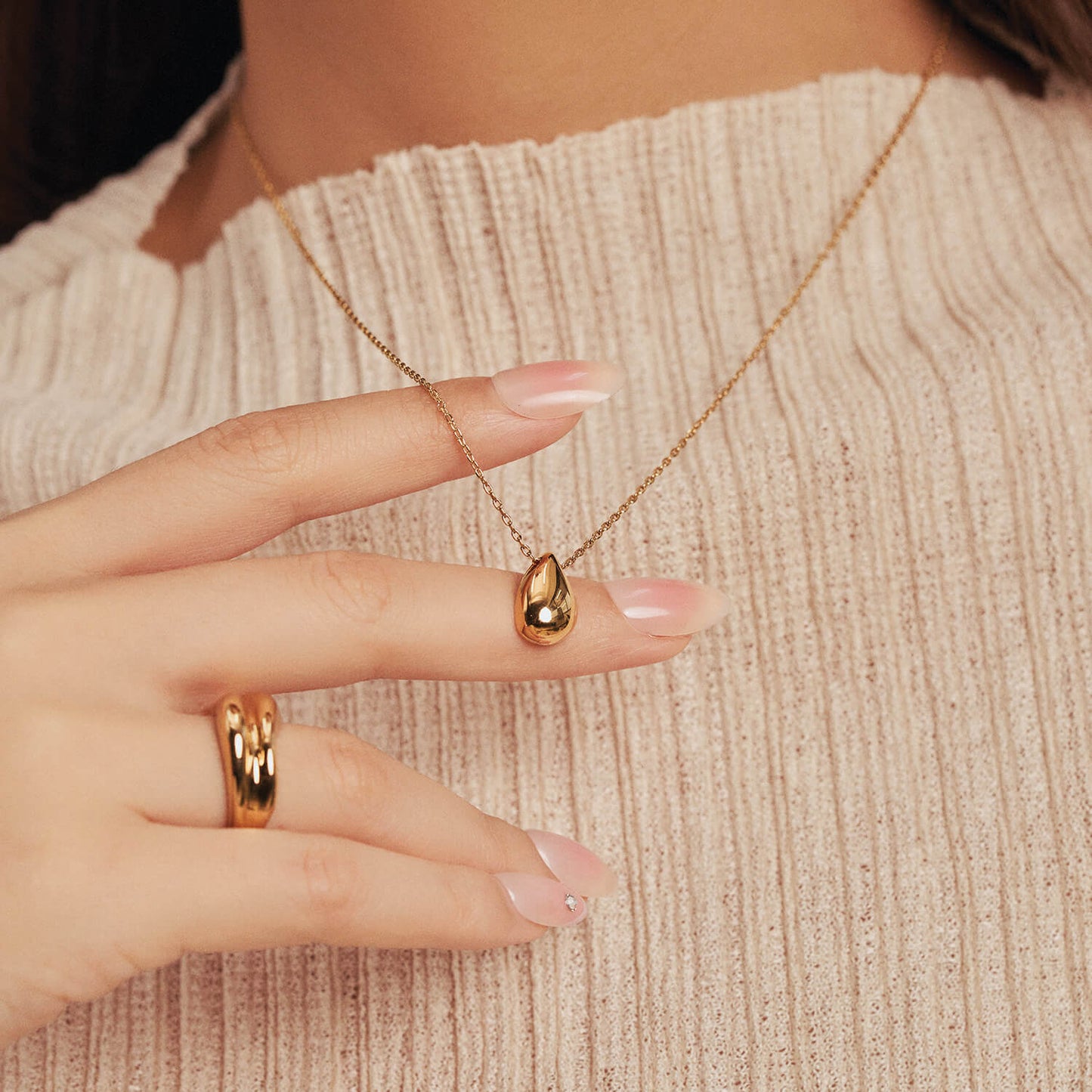 Gold Dewdrop Necklace