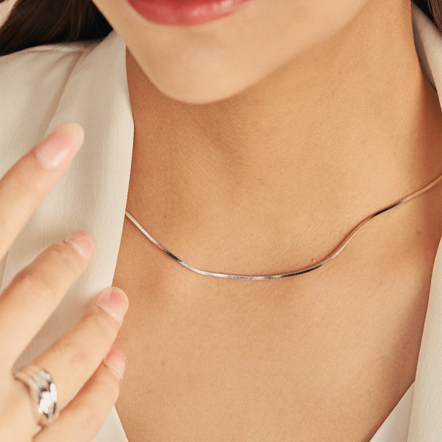 Silver Boxy Herringbone Necklace