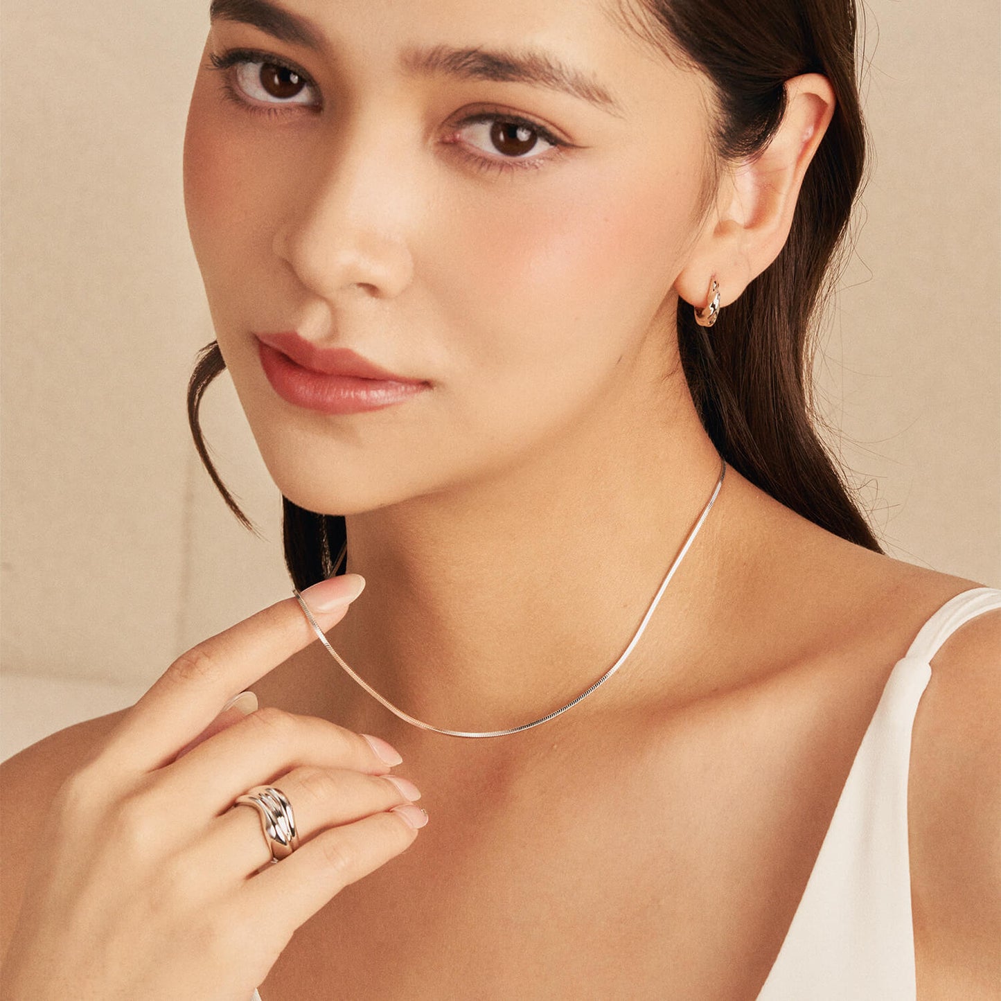 Silver Boxy Herringbone Necklace