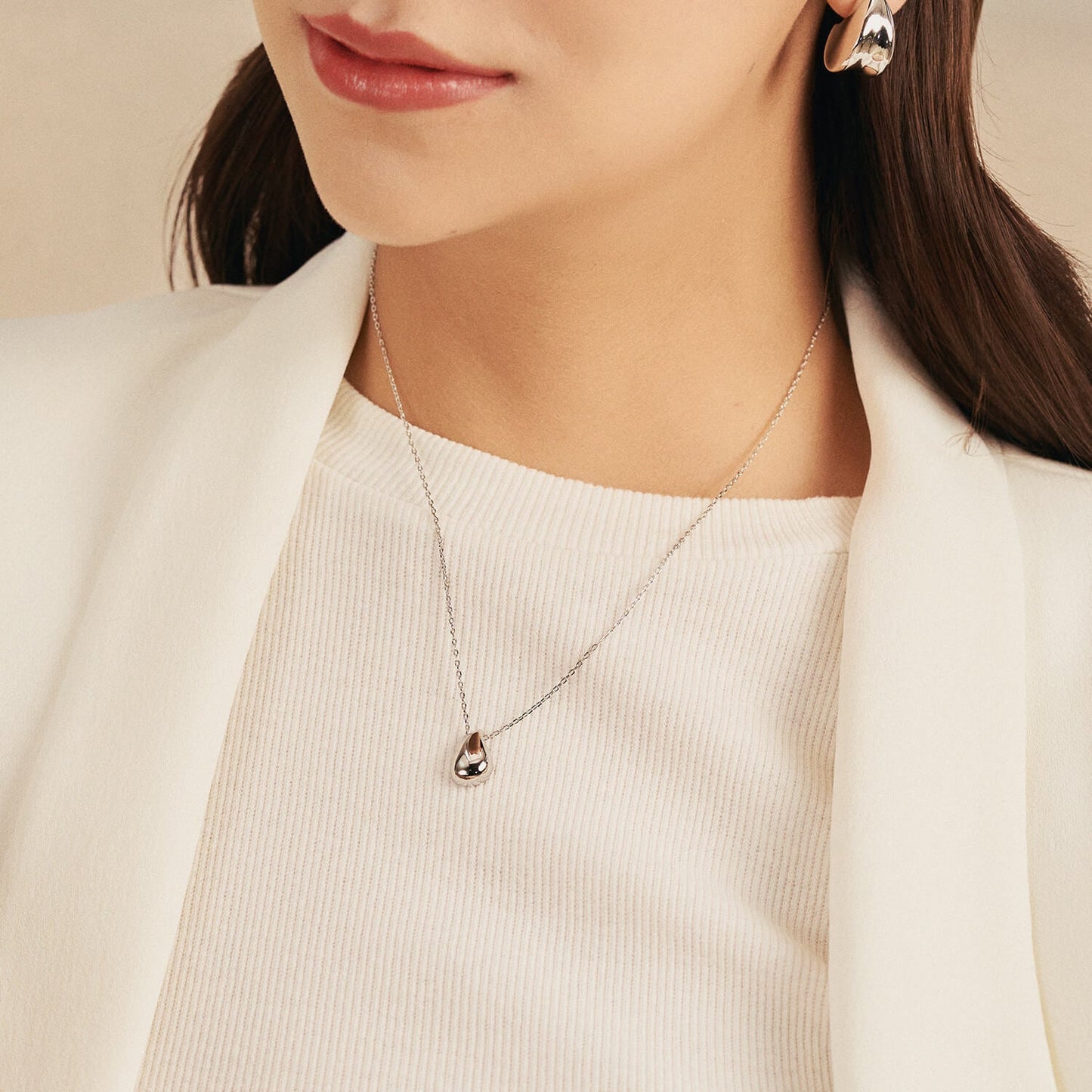 Silver Dewdrop Necklace