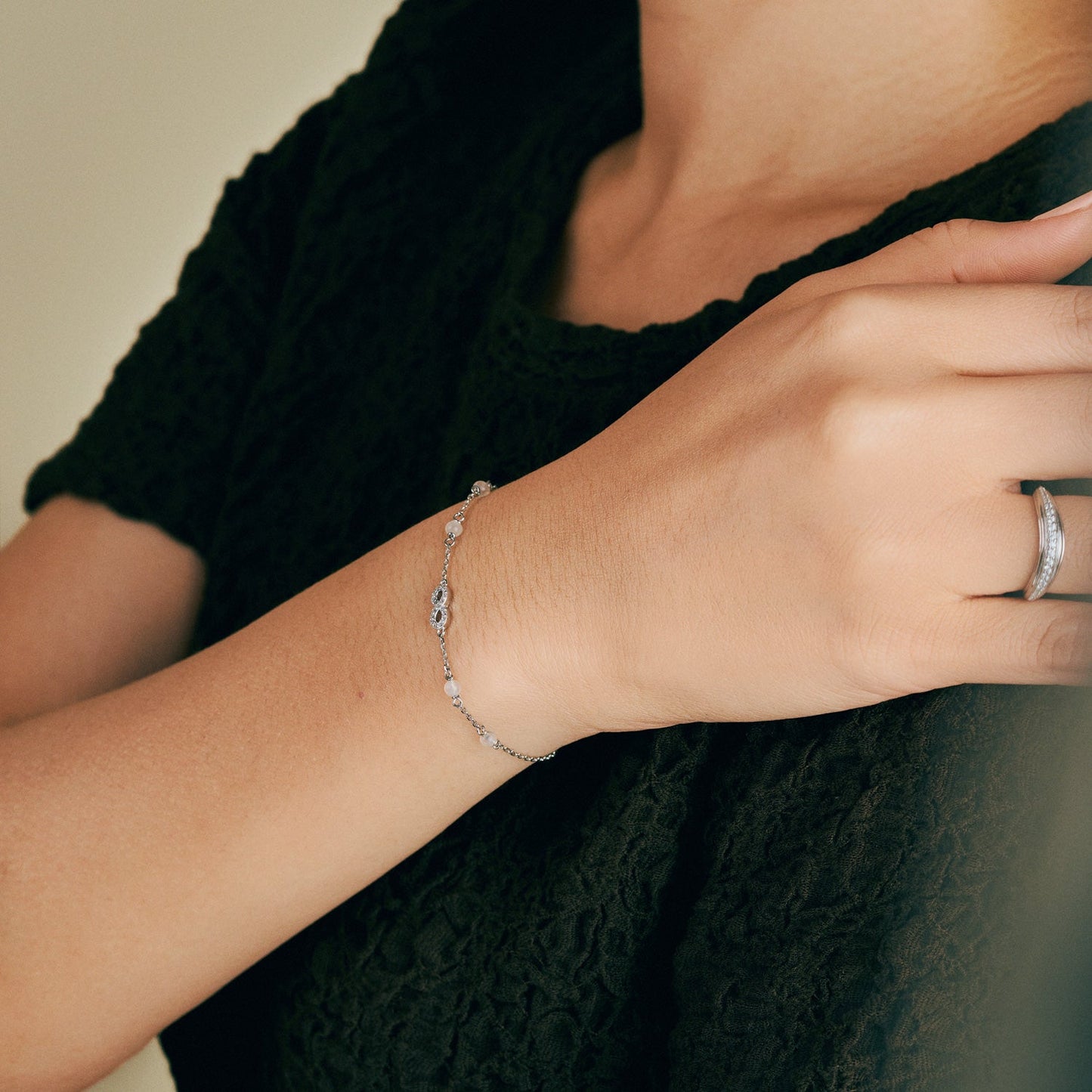 Silver Harmony Bracelet (Moonstone)