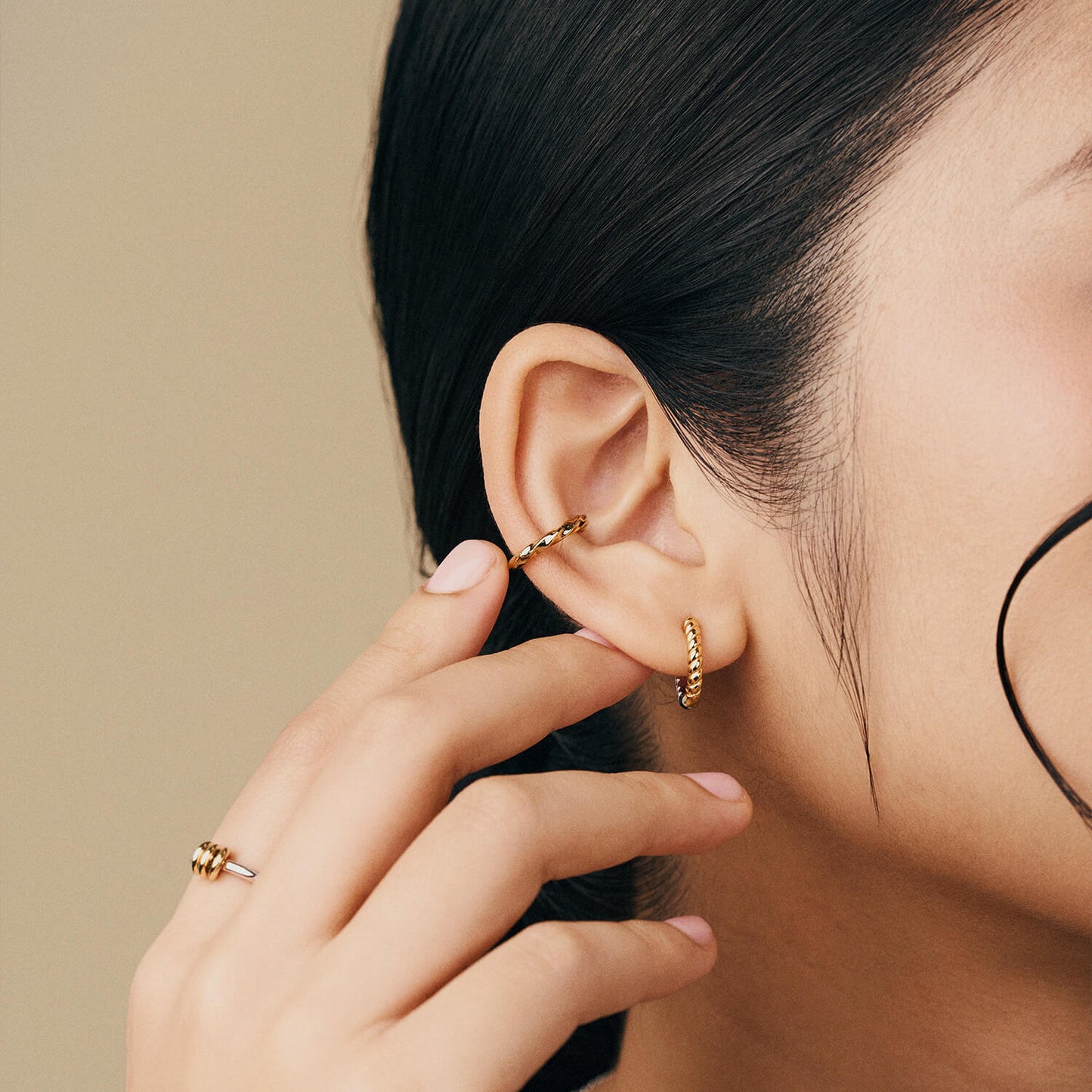 Gold Cruller Ear Cuff