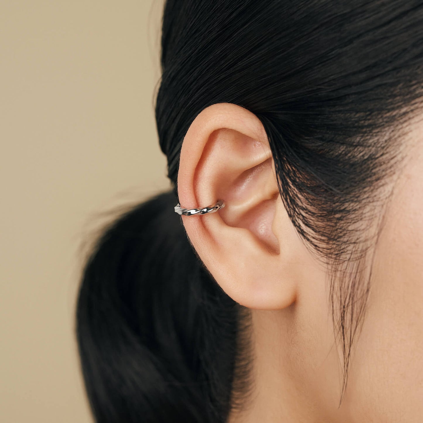 Silver Cruller Ear Cuff
