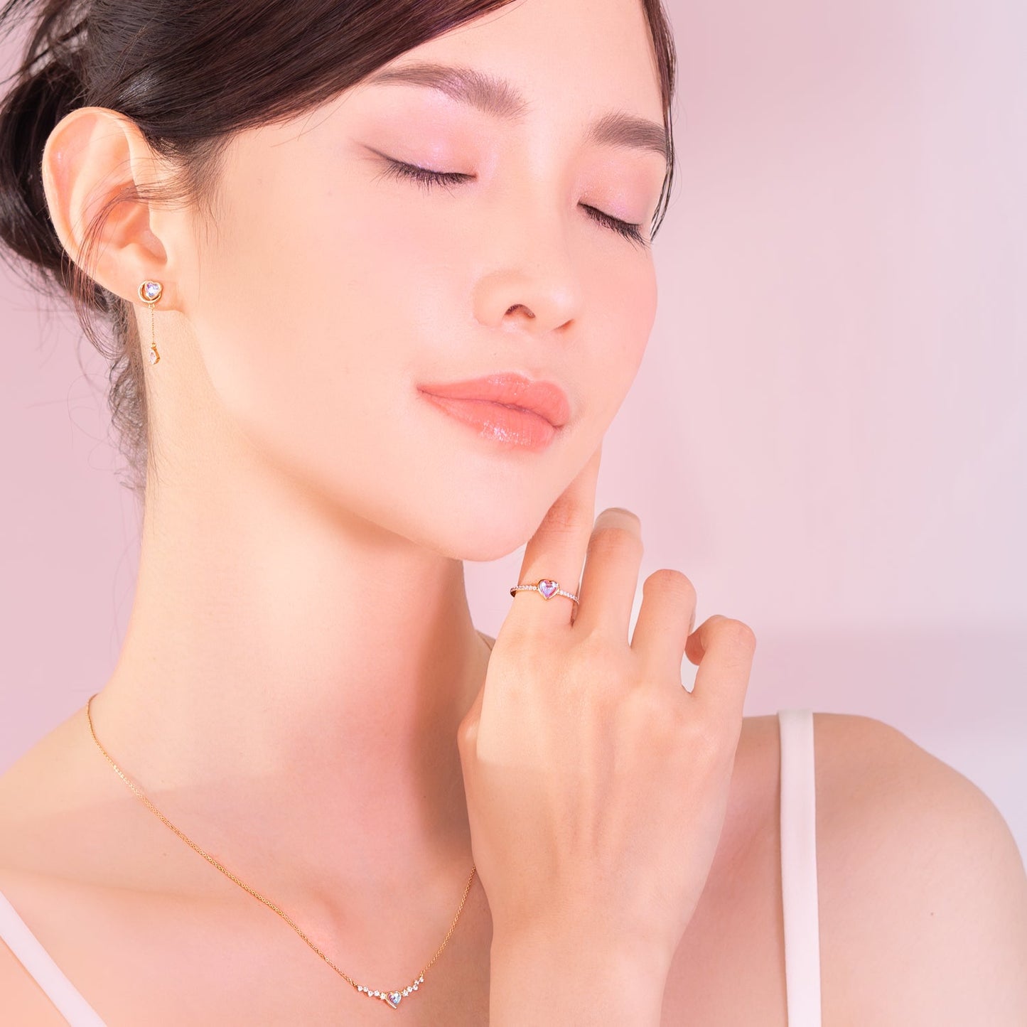 Gold Hera Ring