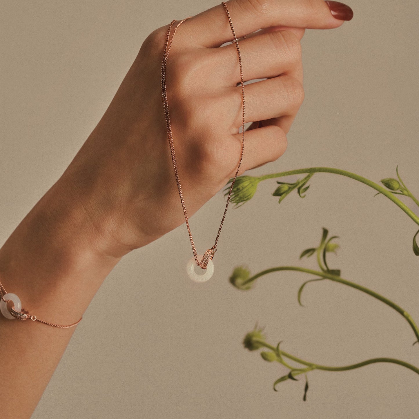 Rose Gold Eternal Necklace