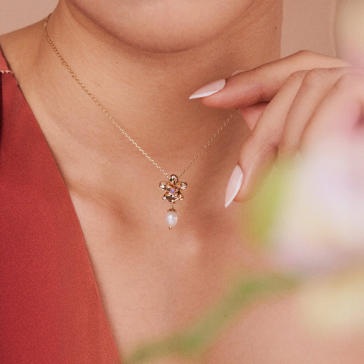 Gold Vanda Necklace