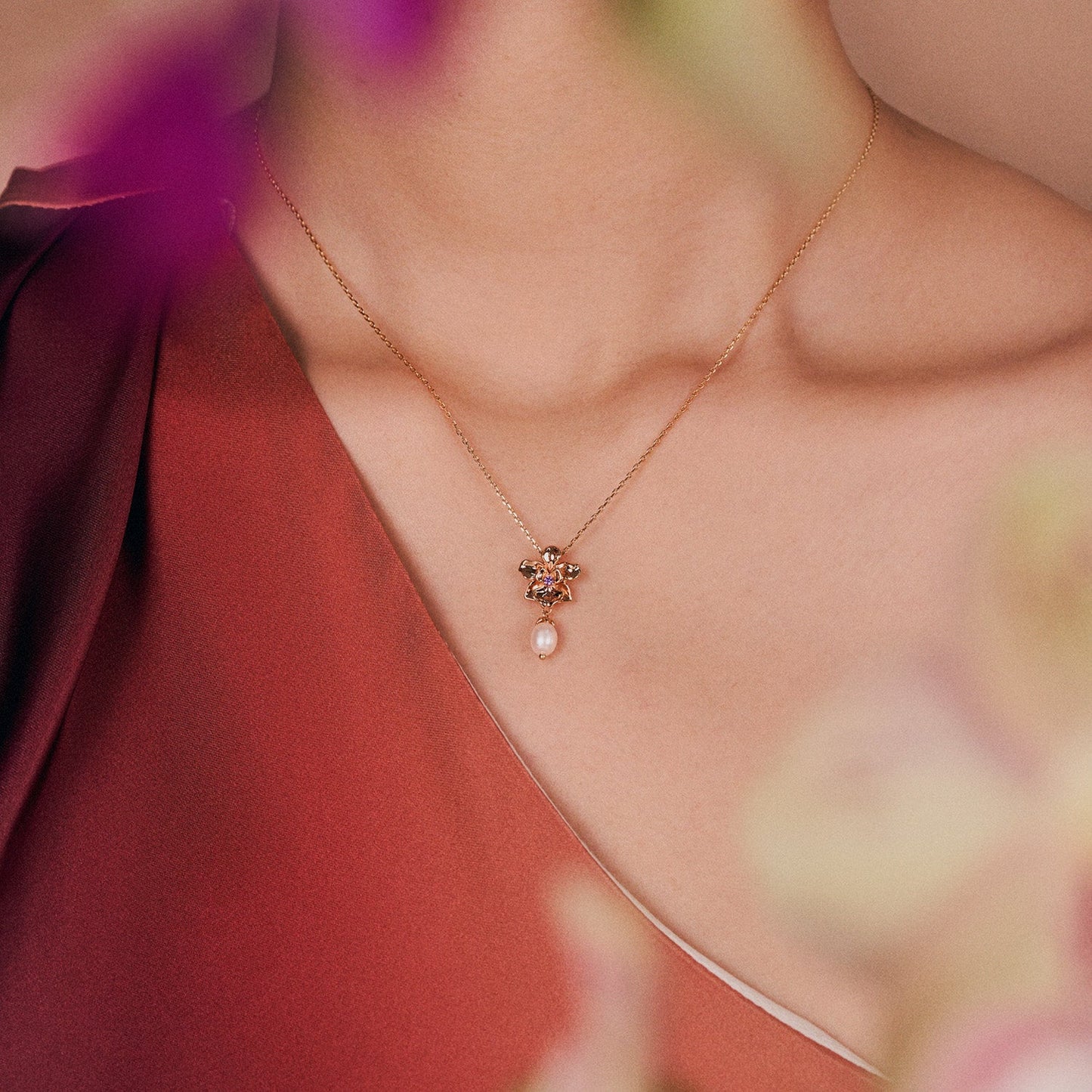 Gold Vanda Necklace